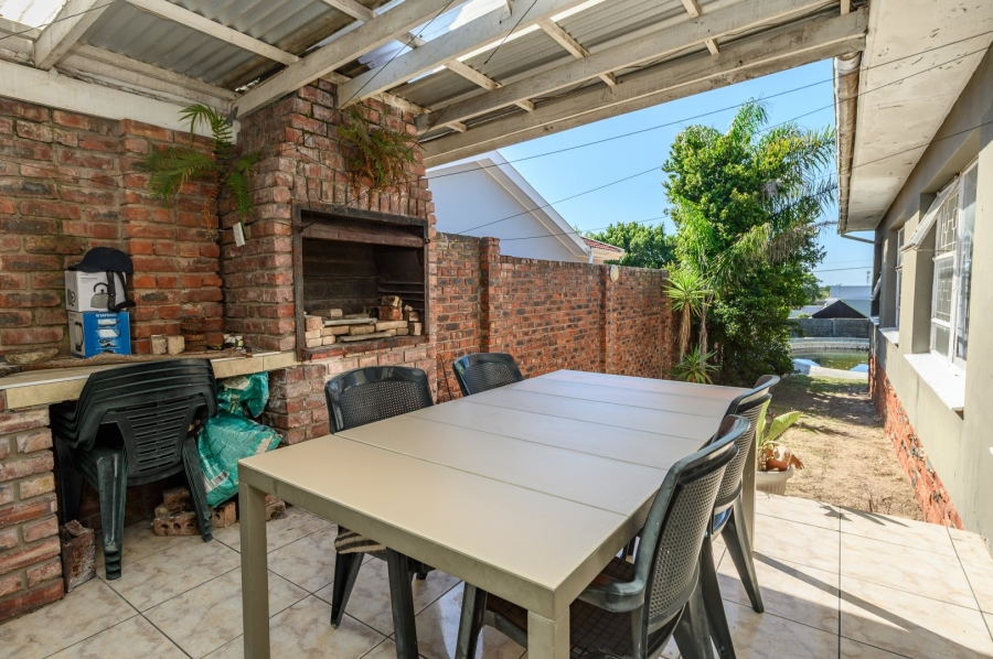 4 Bedroom Property for Sale in Charlo Eastern Cape